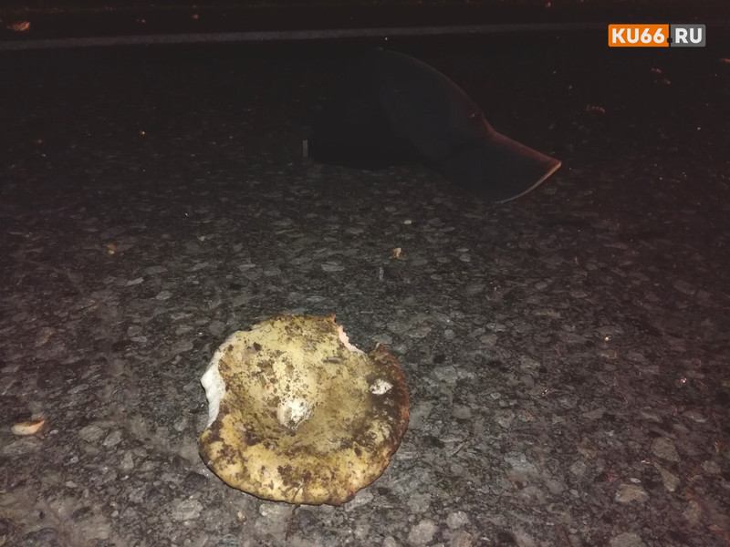 Дорожные полицейские заметили, что по загородным трассам стало ходить много каменцев — на улице темно, а люди в черной одежде