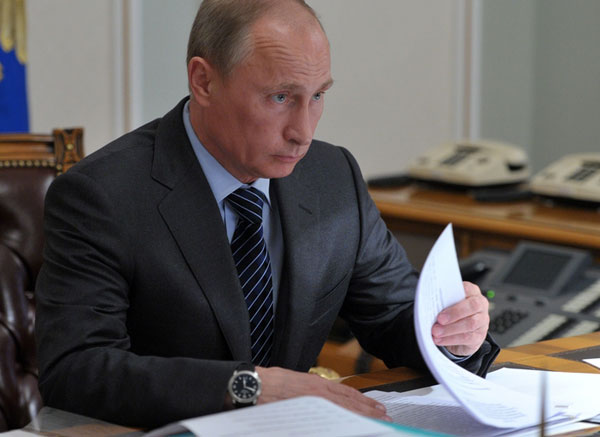 Путин одобрил запрет вейпов: регионы получат право запрещать их полностью | Путин поддержал инициативу о праве регионов запрещать вейпы — Нижегородская область может стать пилотом