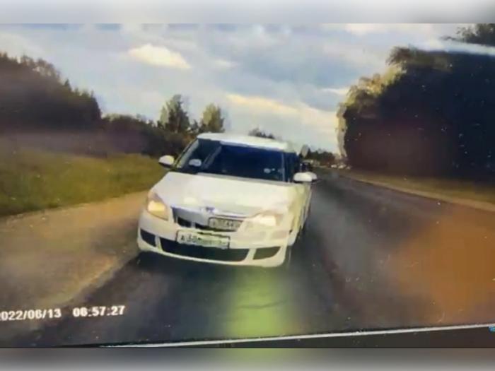 Четыре авто столкнулись на трассе в Каменск-Уральский, трое детей пострадали. Видео | На трассе Екатеринбург – Курган столкнулись четыре авто, пострадали трое детей