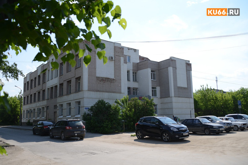 В Каменске-Уральском прокуратура добилась прекращения права управления транспортными средствами водителя, имеющего проблемы со здоровьем