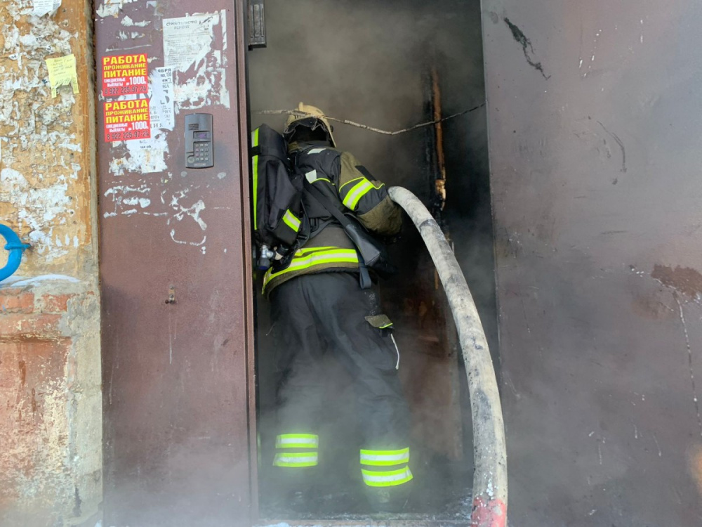 В свердловском пожаре погибли 3 человека | В уральском пожаре погибли 3 человека
