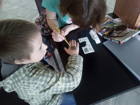 МультяшКа, группа Well&Done Band, кооператив «Капитал С», аквагримеры, кондитеры и не только пришли помочь девочке из Каменска-Уральского