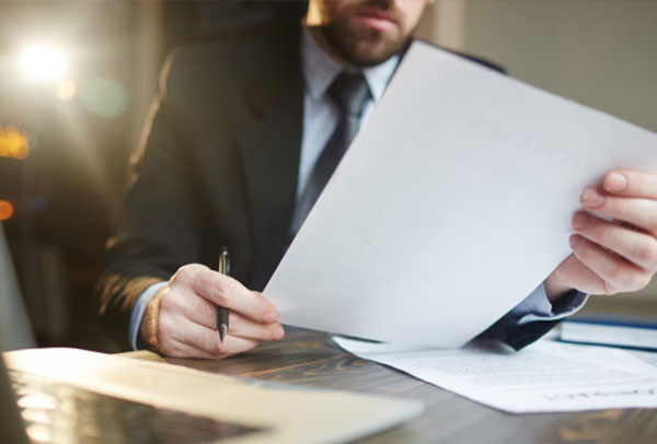 Приставы списывают зарплату: как с этим бороться