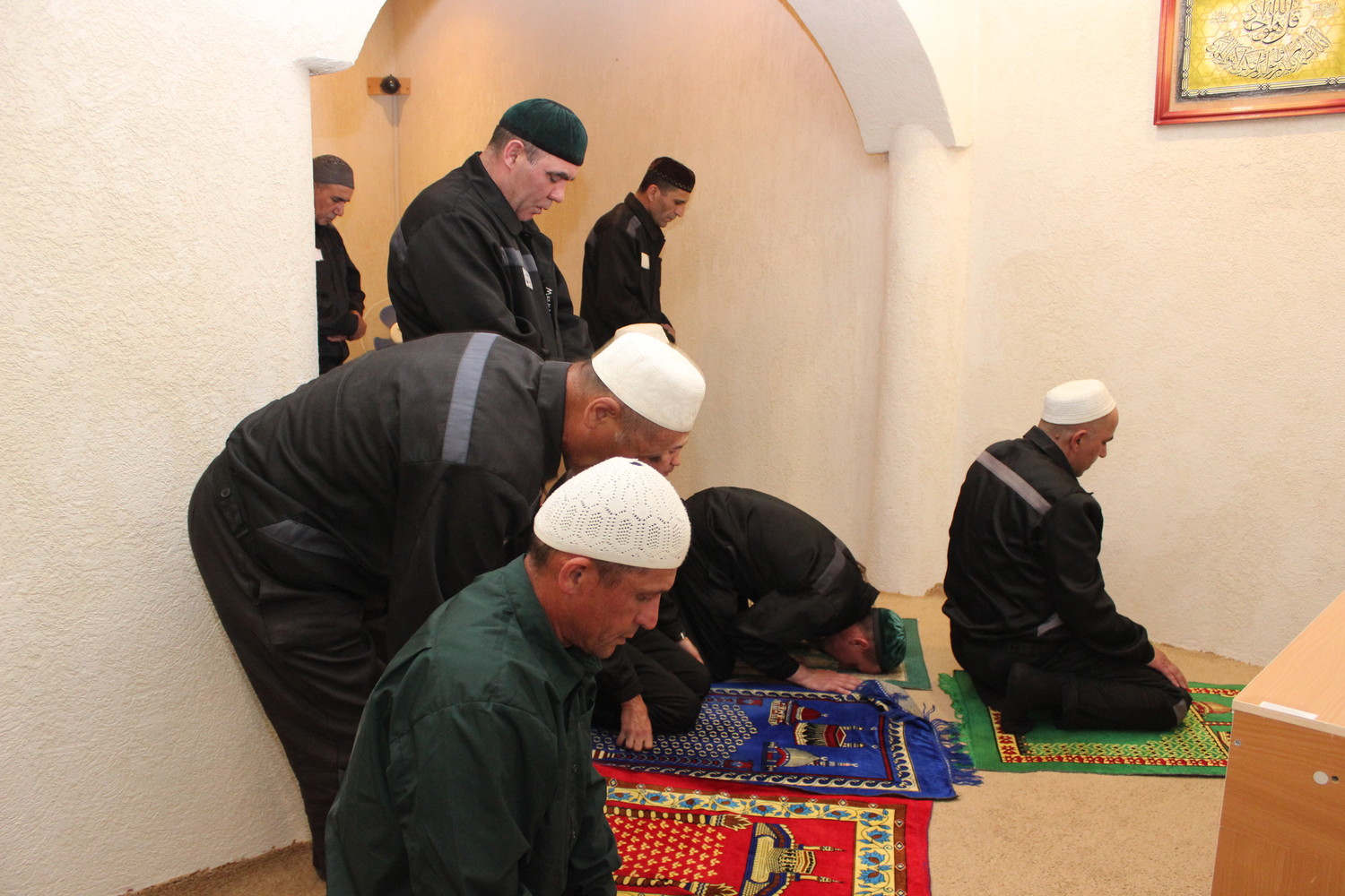 «Вся община собралась за одним столом». Заключенные-мусульмане колонии в Каменске-Уральском дружно отметили праздник Ураза-Байрам