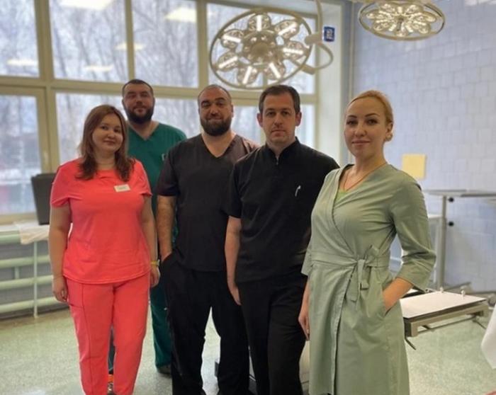 Опухоль больше 15 килограммов! На Урале врачи сделали настоящее чудо, вылечив пациентку | На Урале врачи удалили у пациентки огромную опухоль весом 15,4 кг