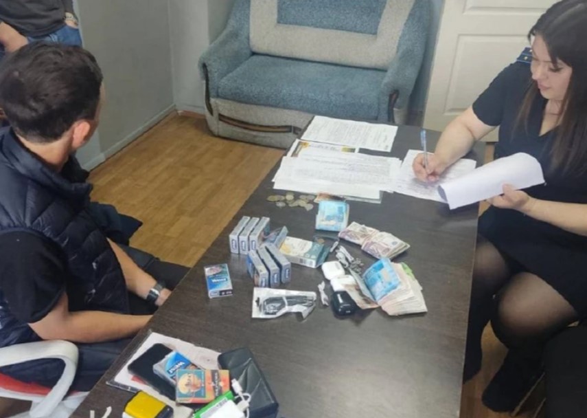 В Сысерти задержали мужчину, укравшего 150 тысяч рублей из храма — деньги предназначались для СВО | Полиция задержала свердловчанина, укравшего деньги для СВО из храма