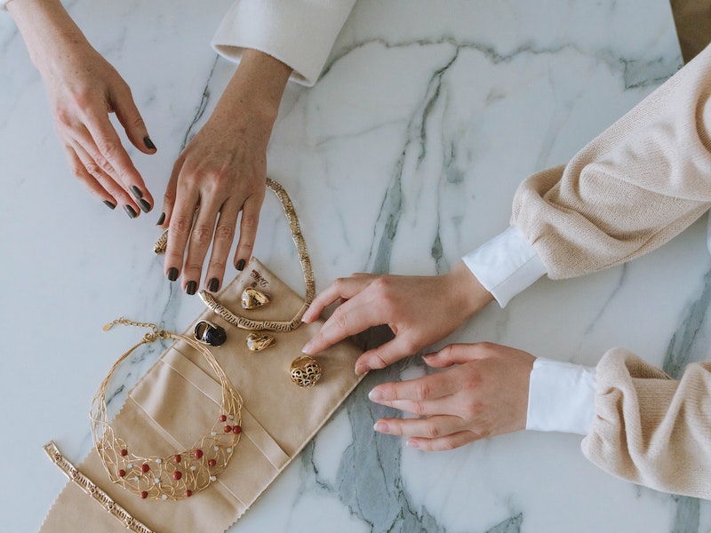 Маркетплейс ювелирных изделий планирует запустить Минфин РФ