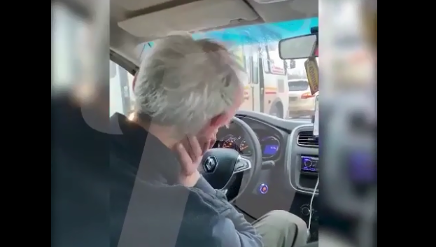 Пассажирка снимала таксиста с инсультом на видео вместо оказания помощи