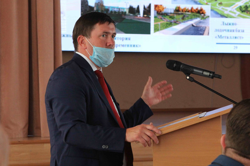 Мэр Алексей Шмыков отчитался перед депутатами, как работал в 2019 году и что полезного сделал в Каменске-Уральском. Много цифр и успехов