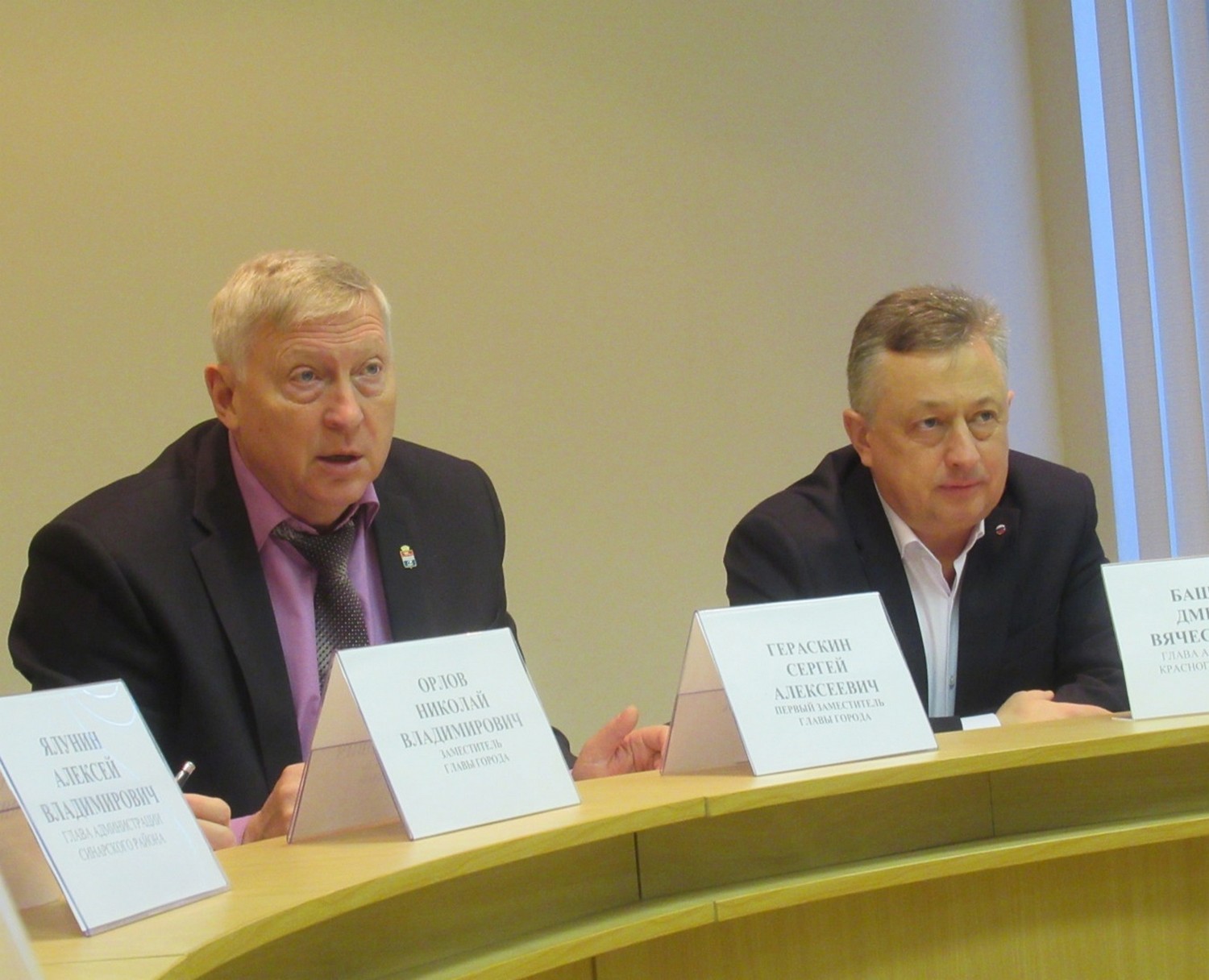 «Молодежному» в Южном быть? Сквер, о котором еще год назад и не мечтали, сейчас хотят обустроить в Каменске. Все зависит от горожан