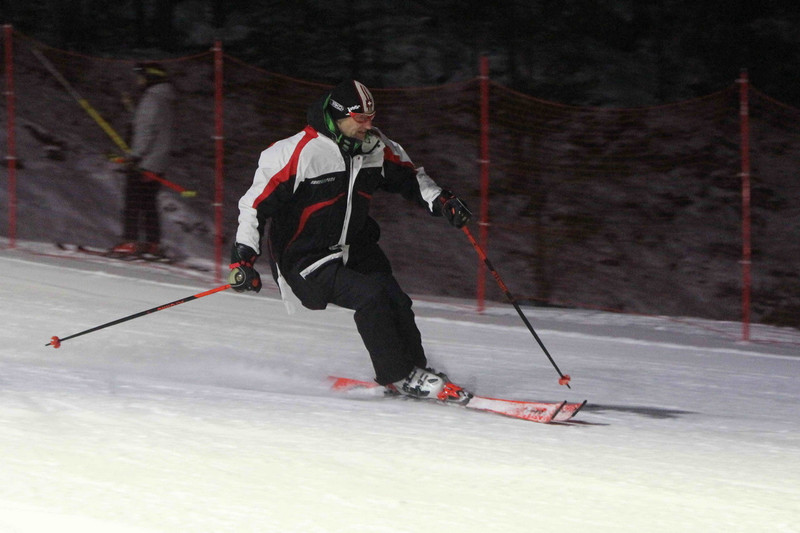 Уже не за горами: в Каменске в субботу стартует горнолыжный сезон. Есть новость для тех, кто хочет кататься на «Богатырьке» агрессивно! Уже не за горами: в Каменске в субботу стартует горнолыжный сезон. Есть новость для тех, кто хочет кататься на «Богатырьке» агрессивно!