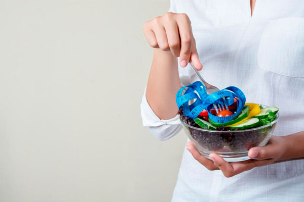 Диета бесполезна. Как бороться с перееданием из-за стресса?