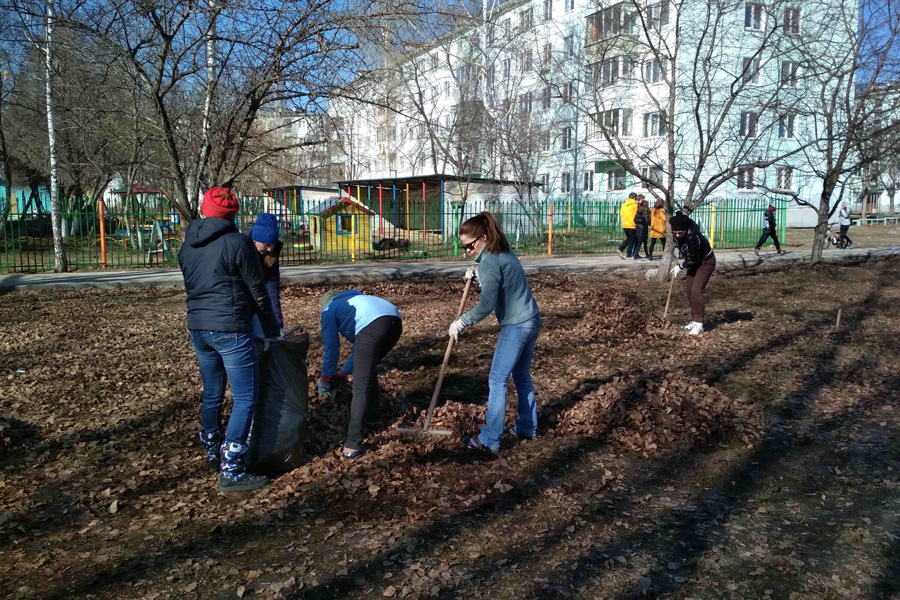 В Каменске-Уральском изменилось время проведения общегородского субботника | На Урале изменилось время проведения общегородского субботника