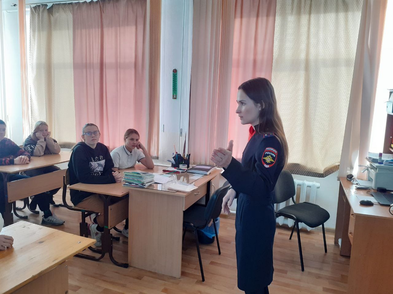 Сотрудники Госавтоинспекции Каменска-Уральского принимают участие в сетевом межведомственном проекте "Школа без опасностей"