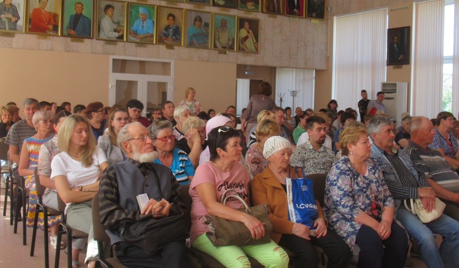 Это вам надо знать про пресловутый КПК УР «Содействие» Каменска-Уральского — что дала встреча чиновников и следователей с пайщиками?