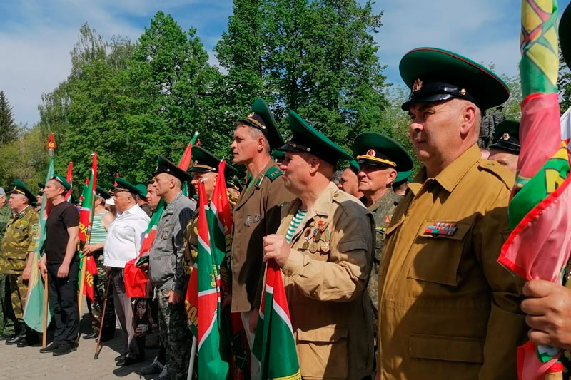В Каменске-Уральском отмечают День пограничника