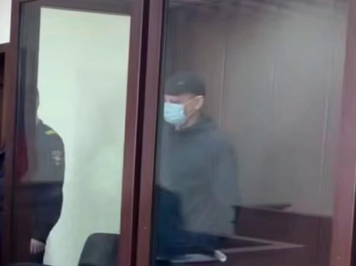 Ужасная расправа на Новый год: спустя 32 года в Каменске-Уральском начался суд над Виктором Петриченко по делу о массовом убийстве | На Урале начали судить Виктора Петриченко за массовое убийство семьи