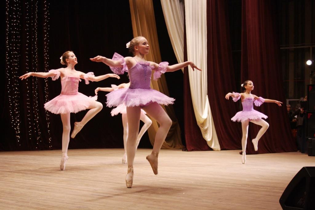 У юных музыкантов и танцоров в Каменске-Уральском — череда отчетных концертов, в которых проявляют себя не только дети, но и педагоги