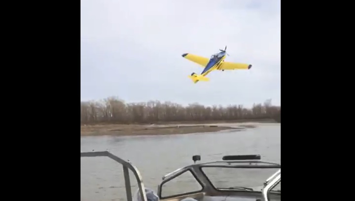 Момент крушения самолета в Хакасии попал на видео