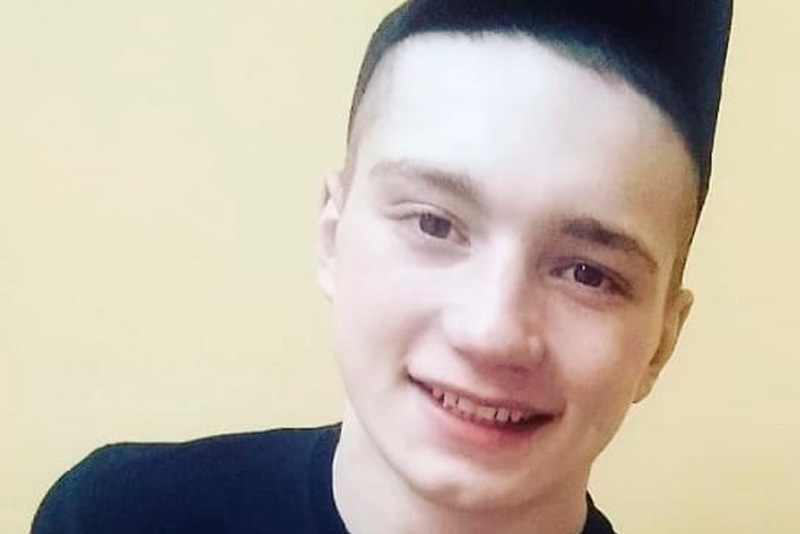 Несовершеннолетнего парня ищут в Каменске-Уральском — ушел из реабилитационного центра в пос. Мартюш. У юноши есть "яркая" примета!