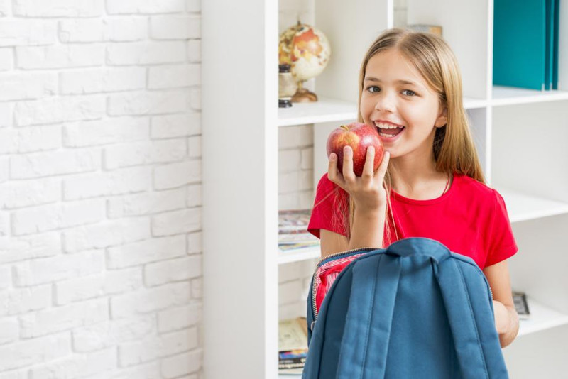 Названы продукты, которые не стоит давать детям