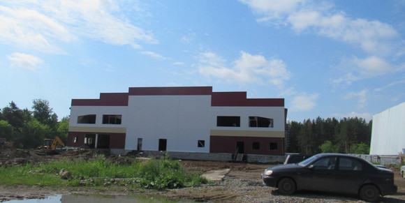 Вести со стройки: возведение крытого катка в Каменске-Уральском продолжается. Что происходит на площадке и что случится первого июля? ФОТО