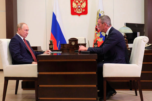 «Люди туда рвутся, идут работать». Оборонщик рассказал Путину, как спасли предприятие в Каменске, где делают высотомеры для всей авиации