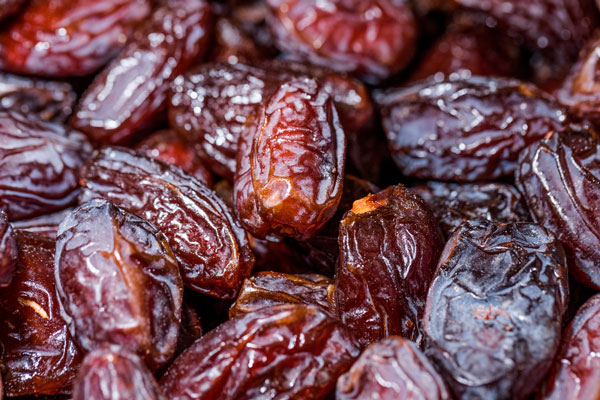 Финики со сливочным маслом: новый тренд или опасная зависимость? | Диетолог рассказала, кому полезен десерт из фиников с маслом