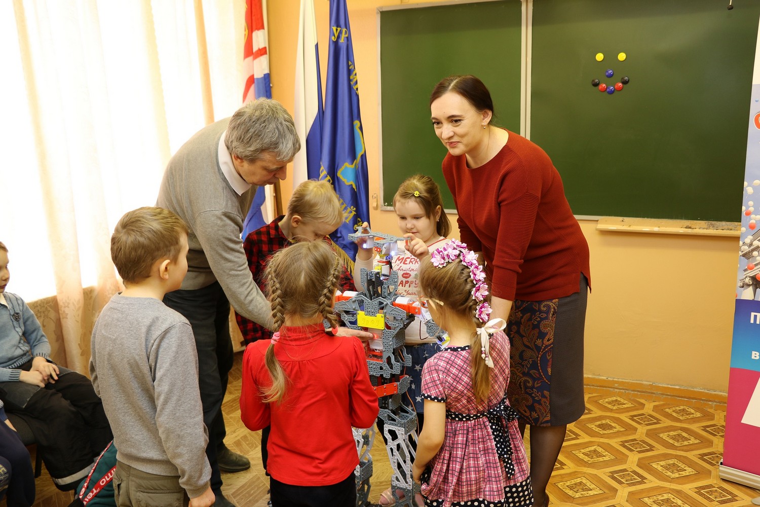 Около 200 дошкольников из Каменска-Уральского постигают основы профессии инженера в Политехническом институте