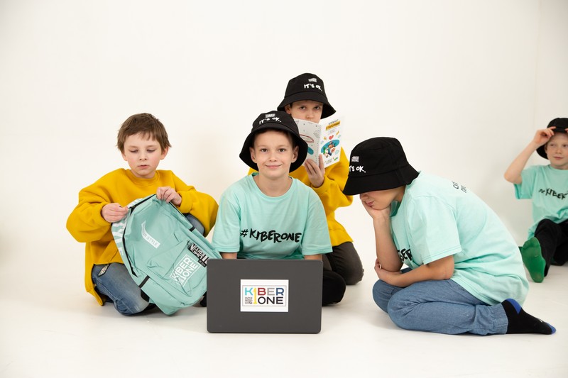 Мобильное приложение в 11 лет и телеграм-бот для турниров: как KIBERone помогает юным программистам найти себя
