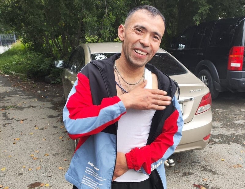 Пьяный мигрант в Екатеринбурге изнасиловал школьницу-соседку — полиция ищет и других его жертв | В Екатеринбурге пьяный 41-летний мигрант изнасиловал школьницу