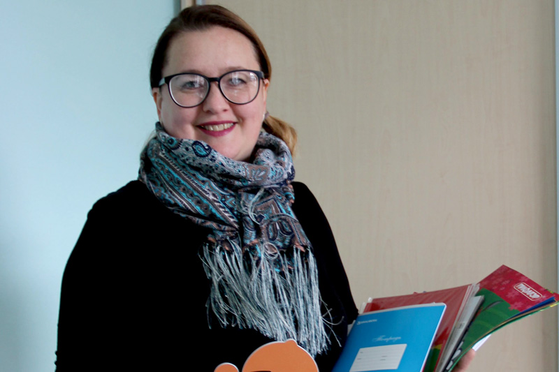 «Второе полугодие» с цветными карандашами