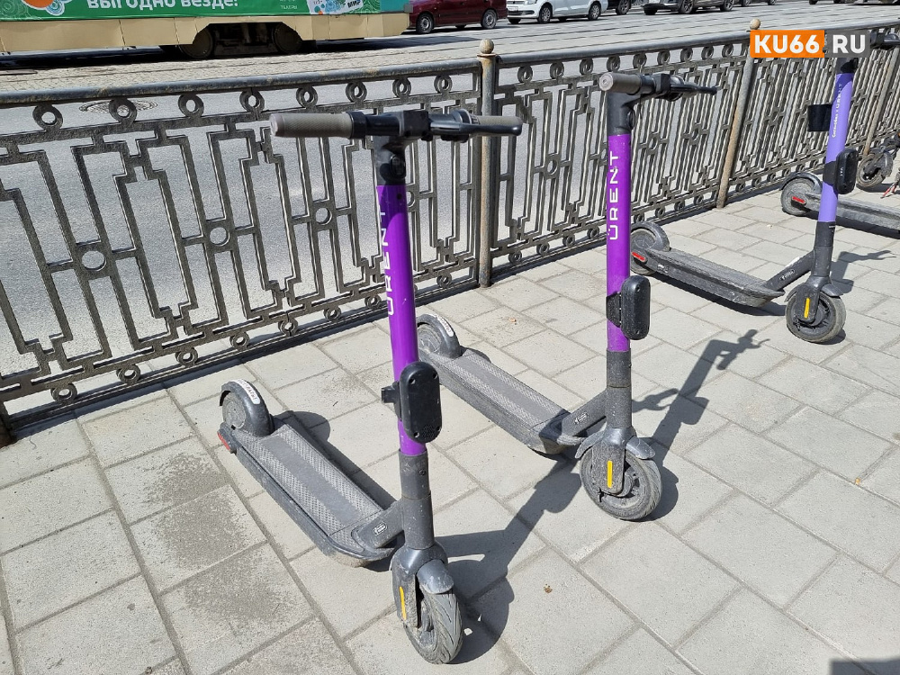 Пенсионерка в Екатеринбурге получила перелом бедра из-за наехавших на нее самокатчиков | В Екатеринбурге самокатчики наехали на пенсионерку