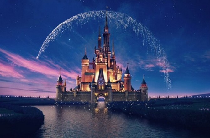 Минпромторг разрешил параллельный импорт американского кино