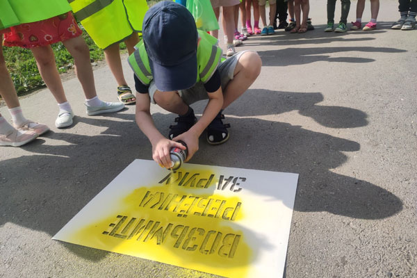 В Каменске-Уральском стартовала акция «ПДД на асфальте»