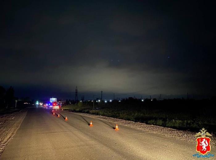 18-летняя водительница без прав из Каменска-Уральского погибла в страшной аварии — её пассажир в больнице | В Каменске-Уральском разбилась 18-летняя водительница без прав