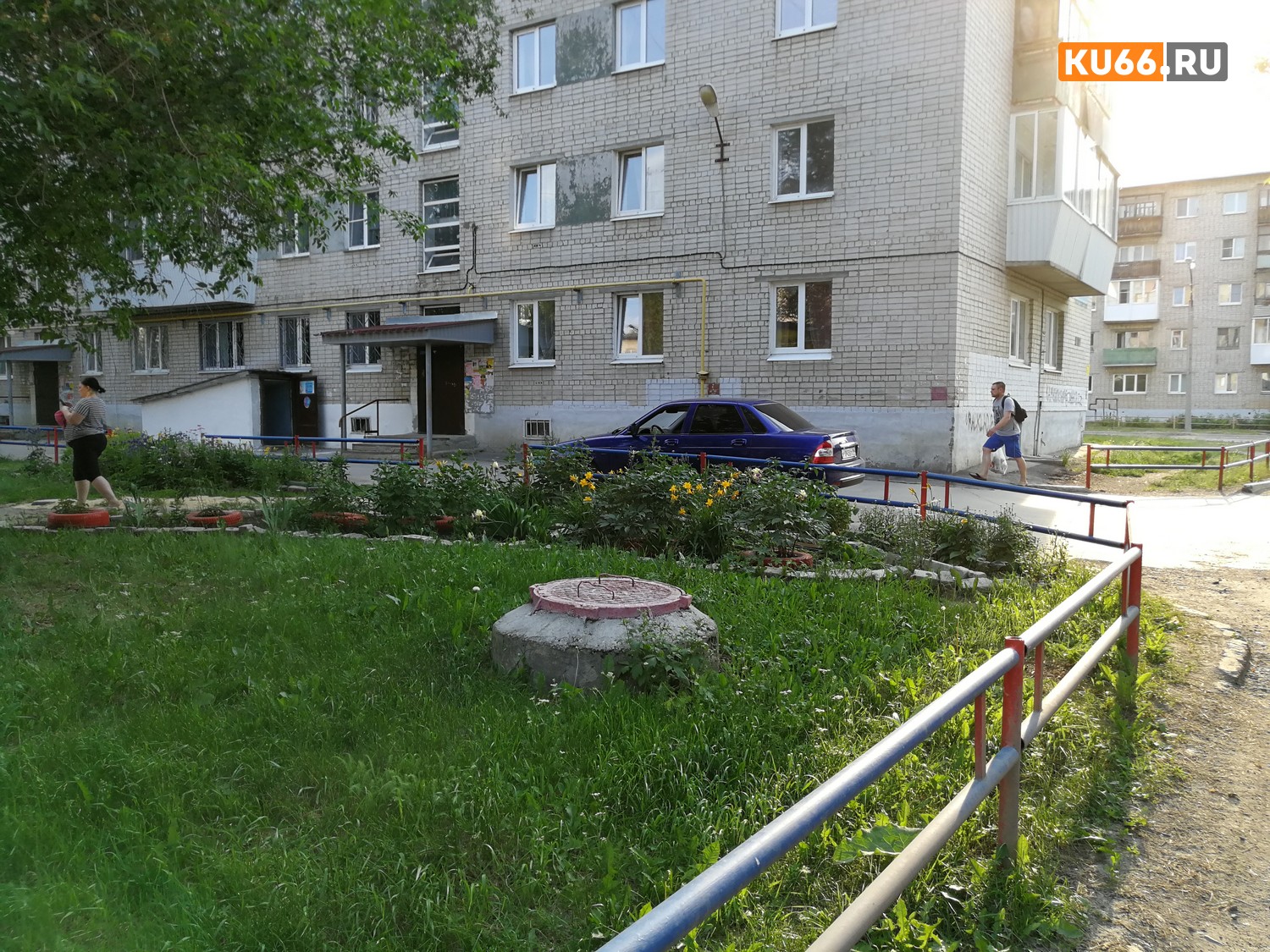 На ул. Дзержинского в Каменске ребенок на велосипеде въехал в легковушку, за рулём которой была женщина. Обошлось без взаимных претензий