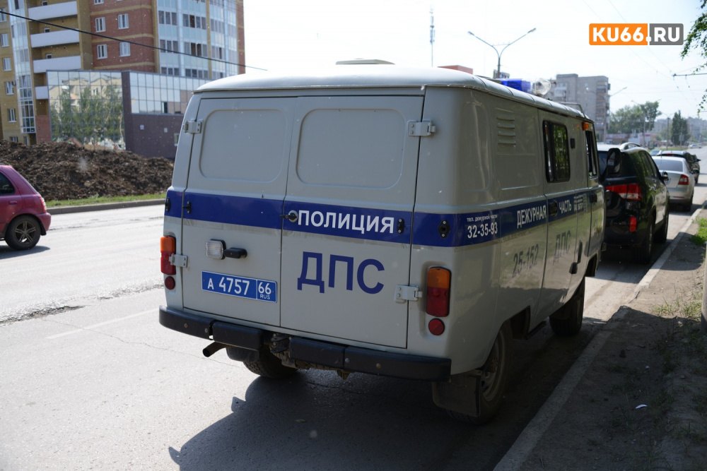 ГАИ разбирается в обстоятельствах ДТП под Каменском-Уральским, где разбились две машины — два человека госпитализированы | В ДТП под Каменском-Уральским пострадали два человека