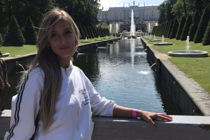 В Екатеринбурге ищут молодую мать, уроженку Каменска — уехала продавать свой Audi и пропала. Машина у перекупов, телефон отключен