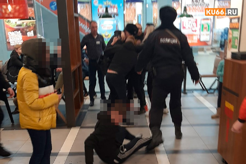 Протокол оформили на одного подростка и на родителей другого: подробности воскресного конфликта с молодежью в «Каменск-Сити-Молле»