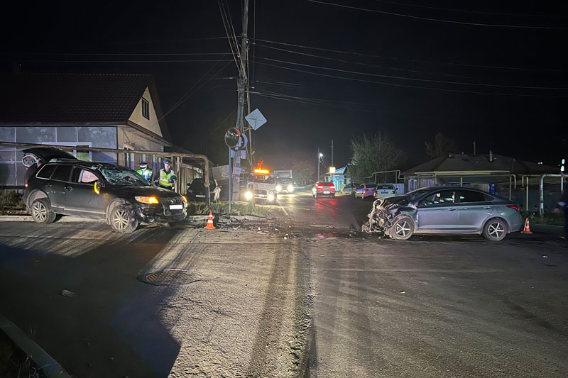 На нерегулируемом перекрестке улиц Красных Орлов – Коммунистической Молодежи в ДТП пострадали три человека