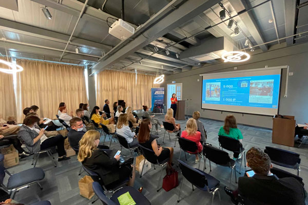 О туристических возможностях Каменска рассказали в Москве и Самаре — туристов на зиму уже сейчас завлекают ледовым спидвеем и Днем снега