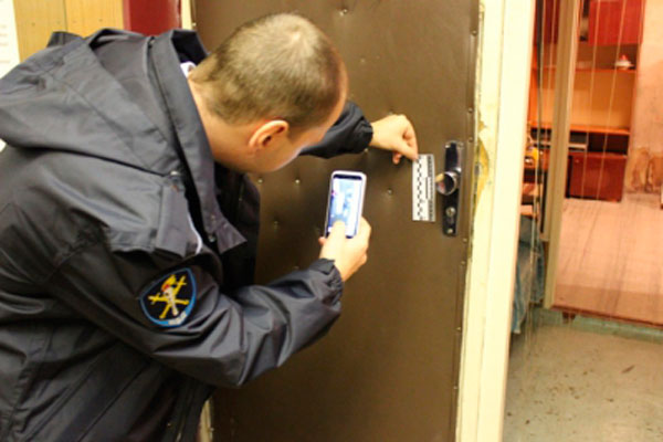 В Екатеринбурге неизвестный ограбил банк