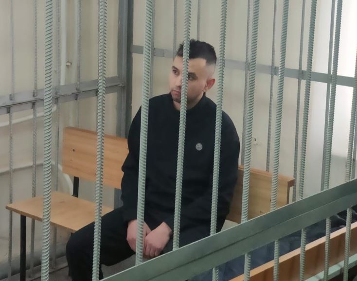 В Каменске-Уральском рассматривается продление ареста для бригадира, который обвиняется в угрозах расправы над клиенткой | На Урале рассматривается продление ареста для бригадира, который обвиняется в угрозах расправы над клиенткой