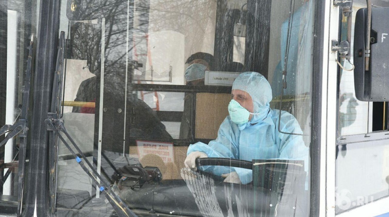 В Екатеринбурге и Богдановиче по требованию санитарного врача из Каменска-Уральского создали обсервацию для китайцев, прилетевших на Урал