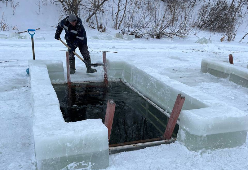 На Каменке в Каменске-Уральском оборудуют купели к Крещению Господню | В Каменске-Уральском готовят купели для безопасного Крещения Господня