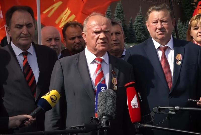 Зюганов попал в больницу вслед за Жириновским