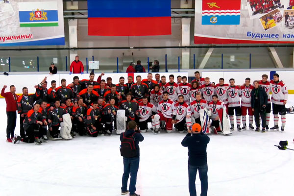 «Синара» из Каменска-Уральского стала обладателем золота первенства области по хоккею