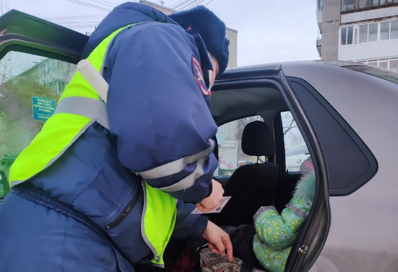 Каменская ГИБДД выявила шестерых нарушителей правил перевозки детей