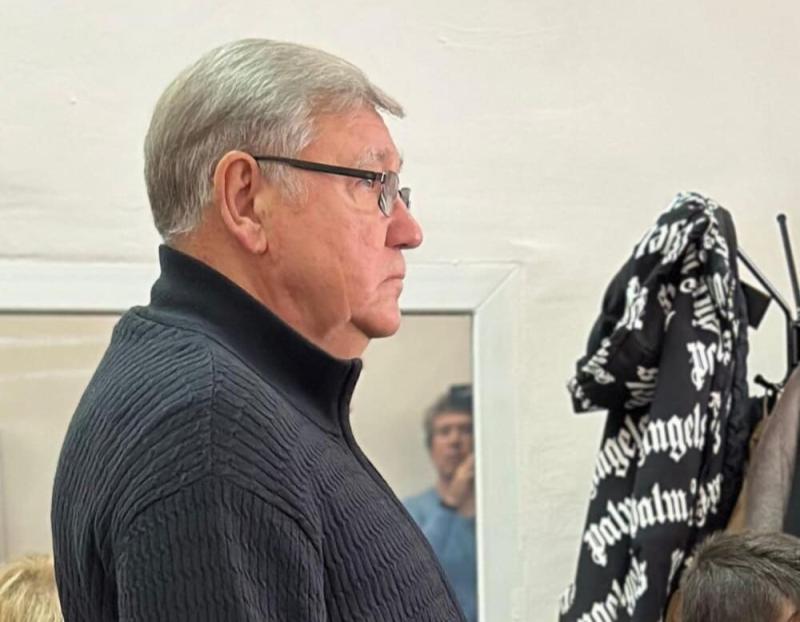 «За что ему извиняться?»: адвокат врача, признанного виновным в смерти тагильчанки, прокомментировал приговор | Врач из Нижнего Тагила не считает себя виновным в гибели женщины после операции